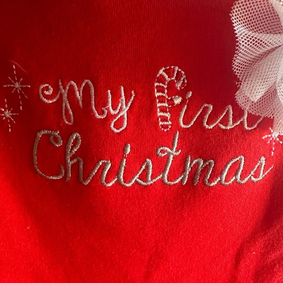 Nursery Rhyme Christmas red onsie 12 mo - Picture 4 of 10
